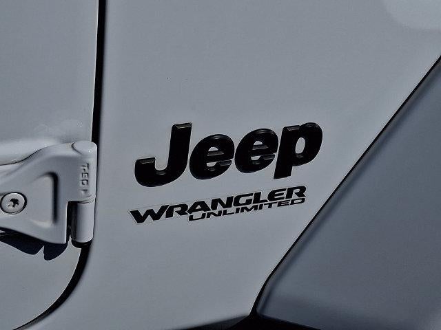 2022 Jeep Wrangler Unlimited Sahara Altitude 4x4