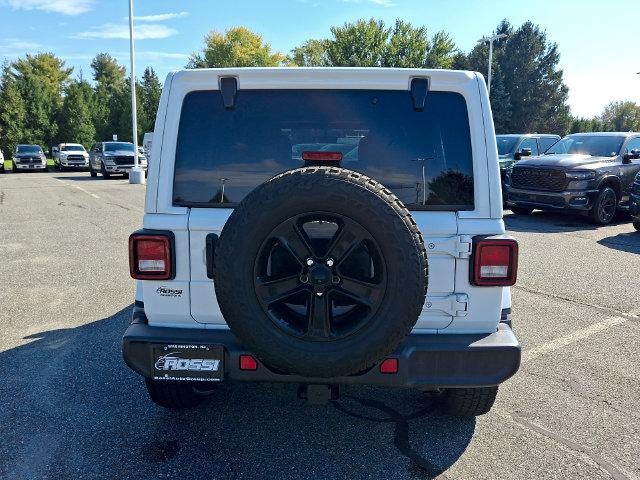 2022 Jeep Wrangler Unlimited Sahara Altitude 4x4