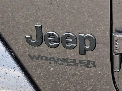 2022 Jeep Wrangler Unlimited Sahara Altitude 4x4