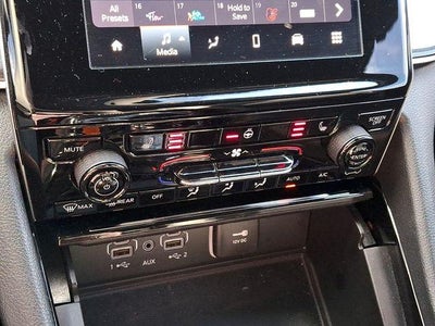 2023 Jeep Grand Cherokee L Altitude 4x4