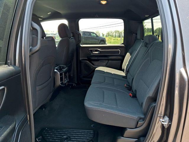 2022 RAM 1500 Big Horn 4x4 Crew Cab 5'7" Box