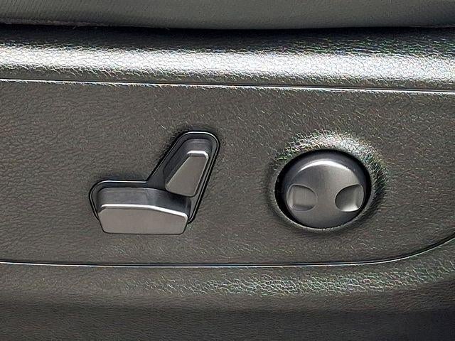 2023 RAM 1500 Big Horn 4x4 Crew Cab 5'7" Box