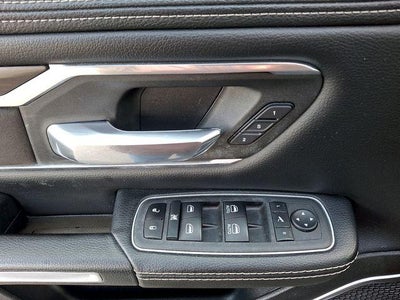 2022 RAM 1500 Laramie 4x4 Crew Cab 5'7" Box