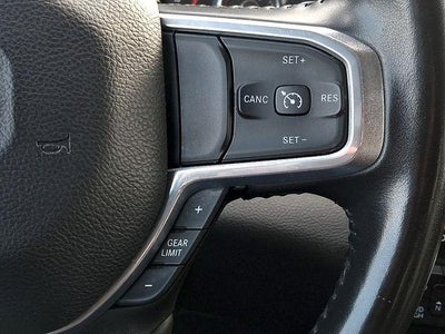 2022 RAM 1500 Laramie 4x4 Crew Cab 5'7" Box