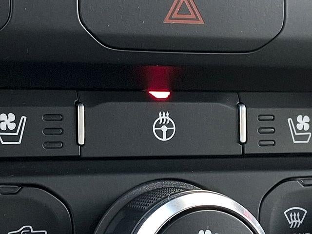 2022 RAM 1500 Laramie 4x4 Crew Cab 5'7" Box