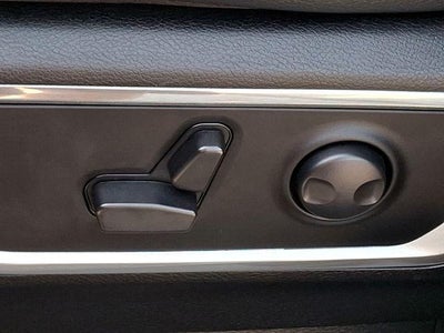2023 RAM 1500 Laramie 4x4 Crew Cab 5'7" Box