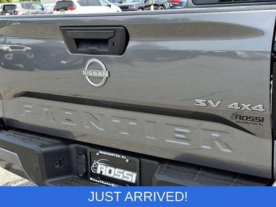 2022 Nissan Frontier Crew Cab 4x4 SV Auto Long Bed
