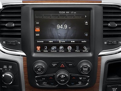 2014 RAM 2500 4WD Crew Cab 6.4 Ft Box Longhorn