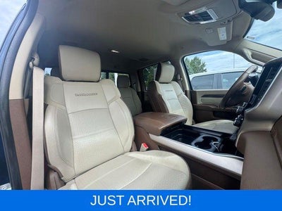 2019 RAM 2500 Laramie 4x4 Crew Cab 6'4" Box