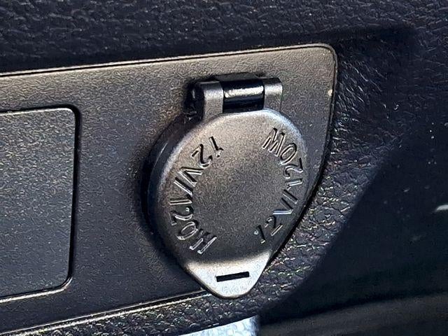 2023 Toyota Tacoma 4WD 4WD SR5 Double Cab 5' Bed V6 AT (GS)