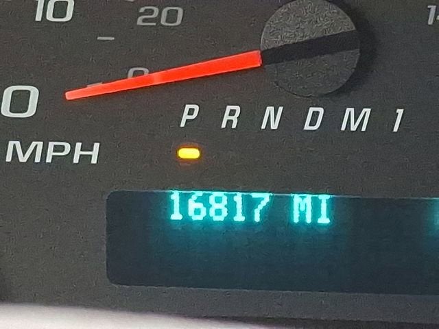 2024 Chevrolet Express Passenger 3500 1LT