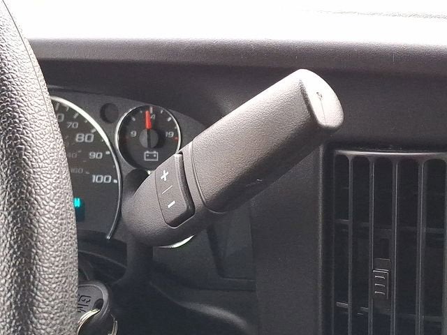 2024 Chevrolet Express Passenger 3500 1LT