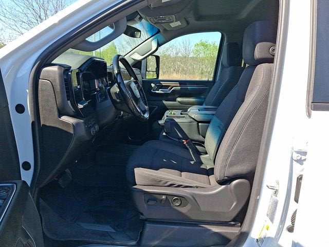 2025 Chevrolet Silverado 3500 HD LT