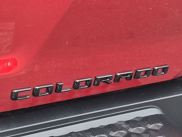 2025 Chevrolet Colorado WT/LT