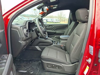 2025 Chevrolet Colorado WT/LT