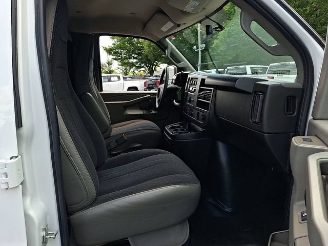 2024 Chevrolet Express Cargo 2500 WT