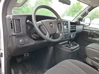 2024 Chevrolet Express Cargo 2500 WT