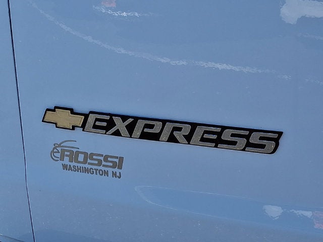 2025 Chevrolet Express Cargo WT
