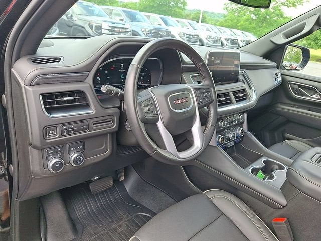 2022 GMC Yukon XL SLT