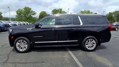 2022 GMC Yukon XL SLT