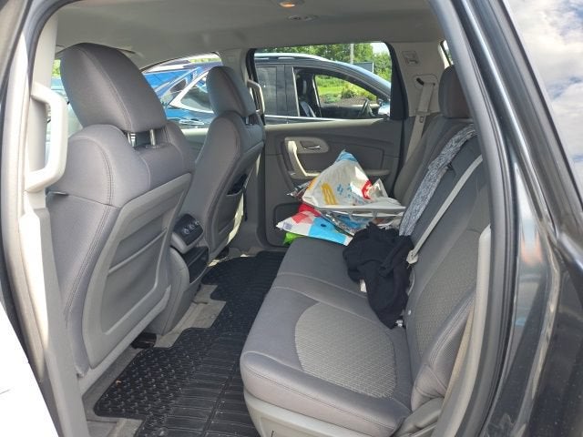 2011 Chevrolet Traverse LS