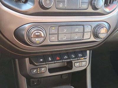 2021 GMC Canyon 4WD AT4 w/Leather