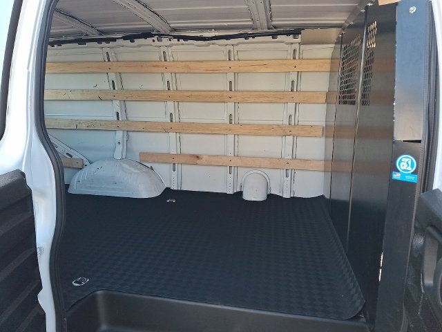 2025 GMC Savana Cargo Work Van - Photo 22
