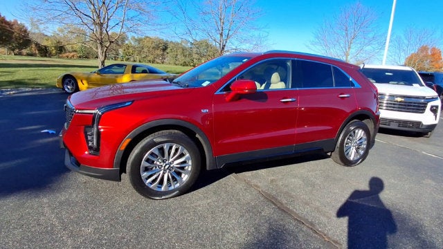 2024 Cadillac XT4 Premium Luxury