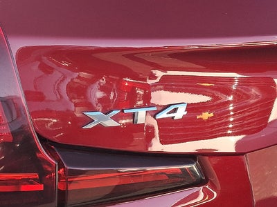 2024 Cadillac XT4 Premium Luxury