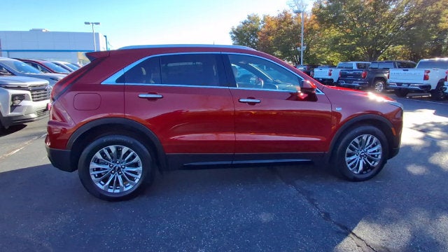 2024 Cadillac XT4 Premium Luxury