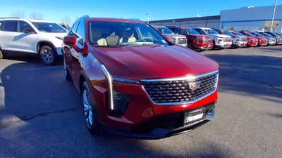 2024 Cadillac XT4 Premium Luxury