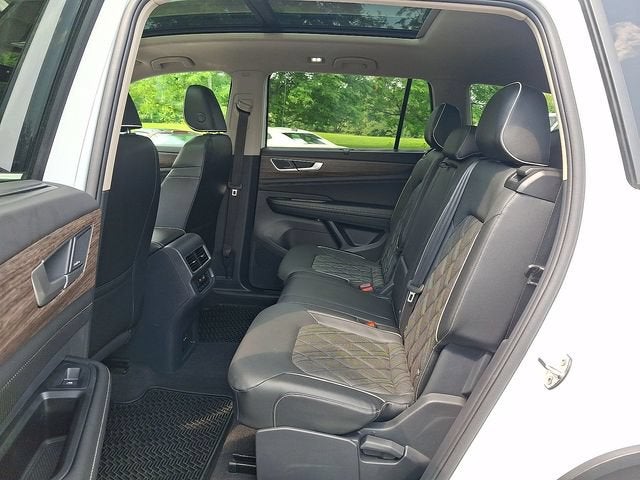 2024 Volkswagen Atlas 2.0T SEL Premium R-Line