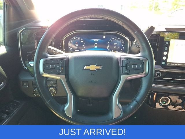 2022 Chevrolet Silverado 1500 LT - Photo 11
