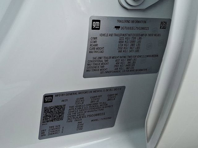 2025 GMC Sierra 1500 AT4