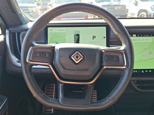 2023 RIVIAN R1S Adventure