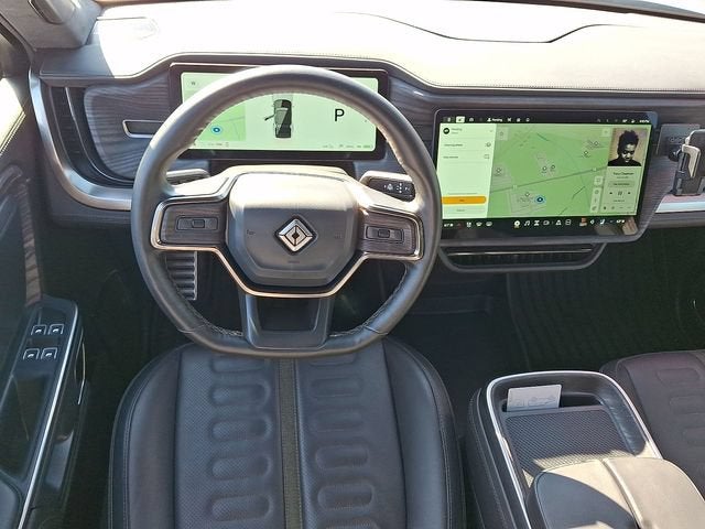 2023 RIVIAN R1S Adventure