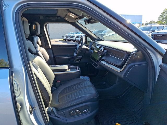 2023 RIVIAN R1S Adventure