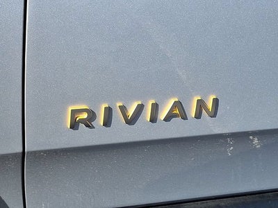2023 RIVIAN R1S Adventure