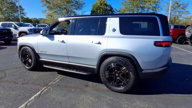 2023 RIVIAN R1S Adventure